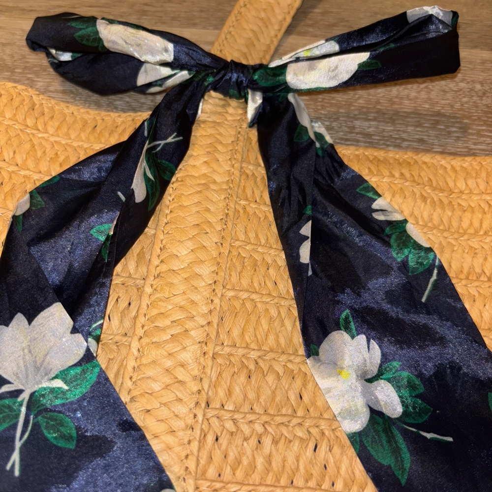 Draper James Everyday Straw Bag (NWT) 
Original Price: $75 - Picture 4 of 5